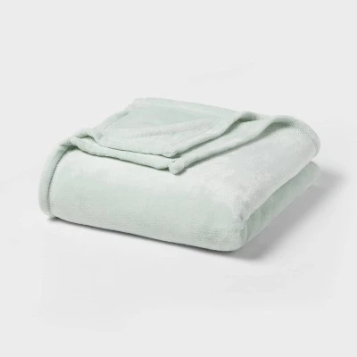 Recycled Polyester Throw Blanket - Room Essentials™ 6 Recycled Polyester Throw Blanket - Room Essentials™ - Image 6