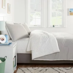 Solid Microfiber Comforter & Sheets Set - Room Essentialsā¢