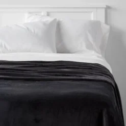 Recycled Polyester Throw Blanket - Room Essentials™