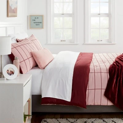 Grid Print Reversible Decorative Comforter Set With Throw - Room Essentials™ 1 Grid Print Reversible Decorative Comforter Set With Throw - Room Essentials™