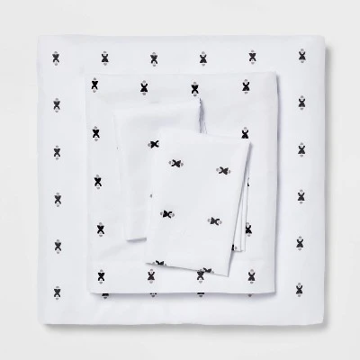 Solid Microfiber Reversible Comforter & Sheets Set - Room Essentials™ 6 Solid Microfiber Reversible Comforter & Sheets Set - Room Essentials™ - Image 6